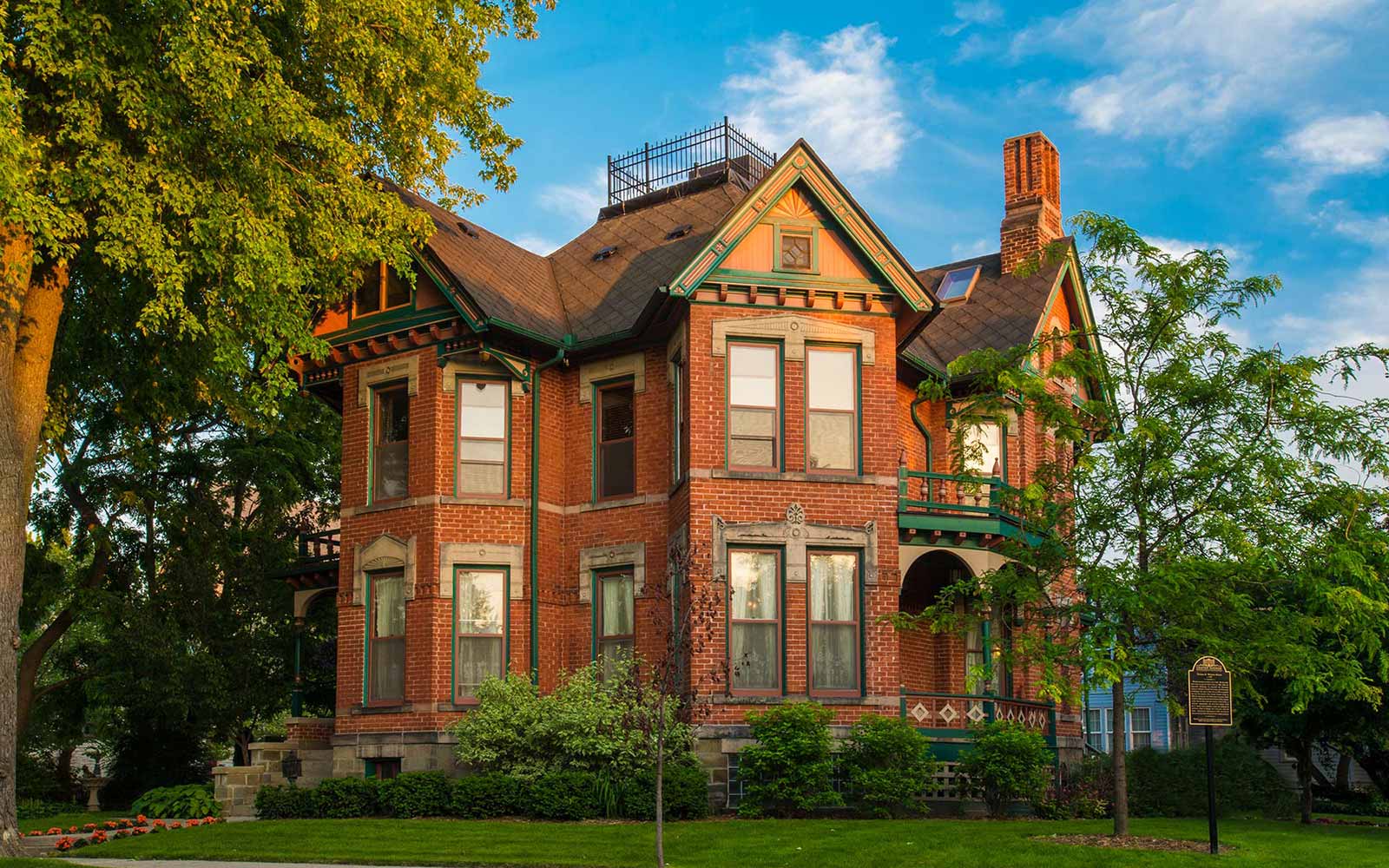 #1 BEST RATED Romantic Bed And Breakfast Michigan